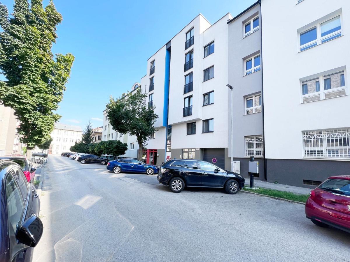 City Center Apartment With Nice Balcony Žilina Exterior foto